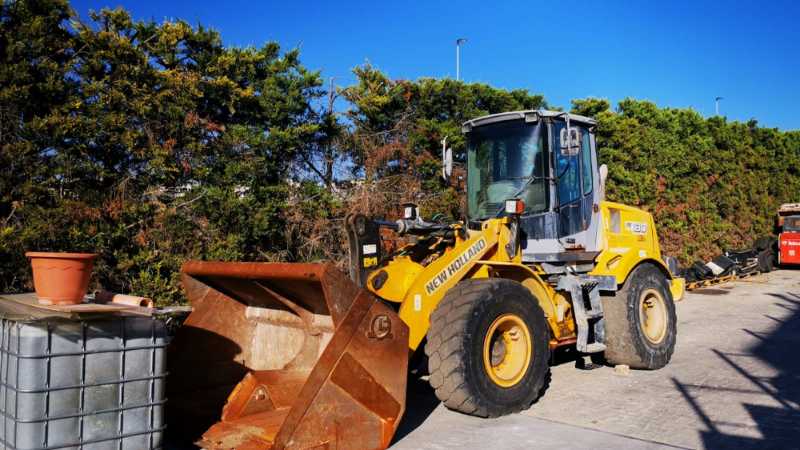 OmecoHub - NEW HOLLAND W130